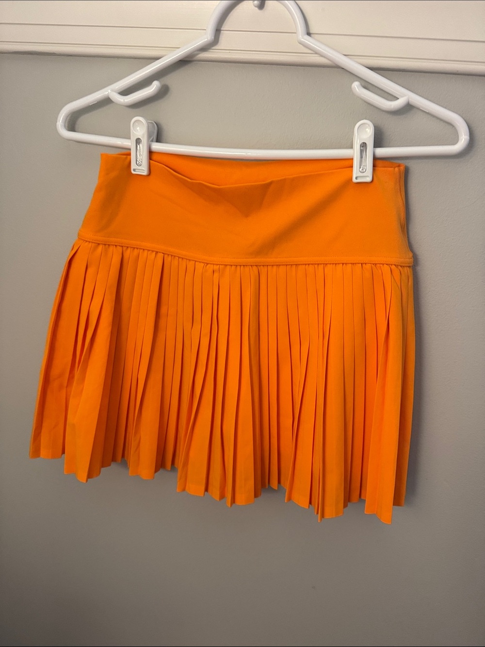Aerie Offline Pleated Athletic Skort in Vibrant Orange
